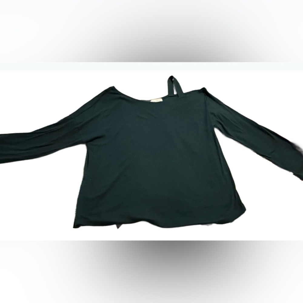 Chic Dark Green Asymmetrical off the shoulder long sleeve Top 2X. Like new.